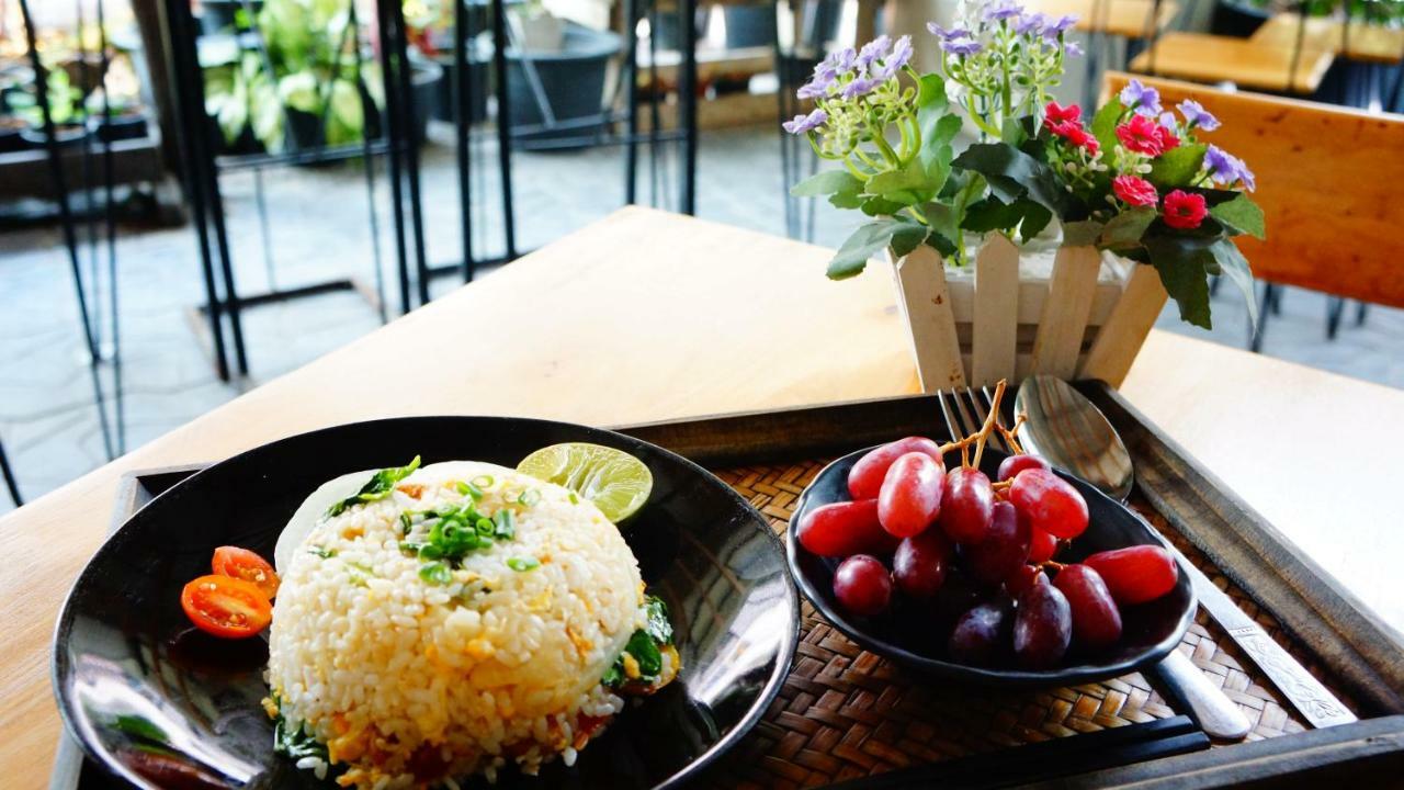 Sillemon Garden Hotel Bangkok Exterior foto